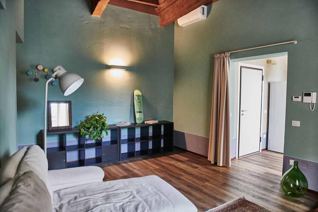 Casa Asja: Cromatismo In Centro Storico Apartment Cesena Exterior photo